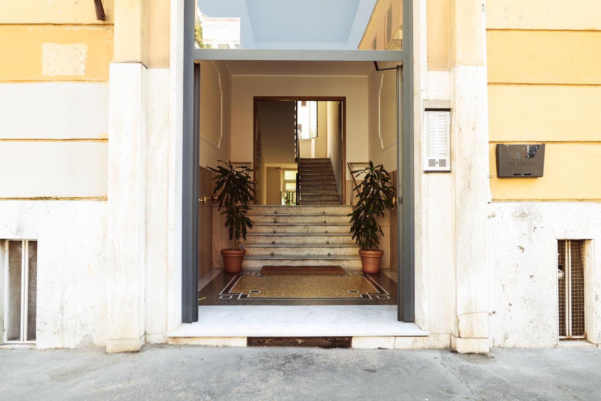 Domus Duca Claudius I Classy Vatican With Private Garden Appartamento Roma